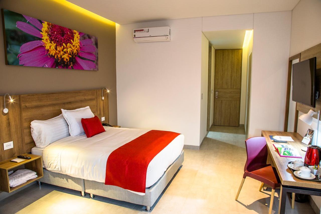 Hotel Pance 122 Wellness Spa Кали Екстериор снимка