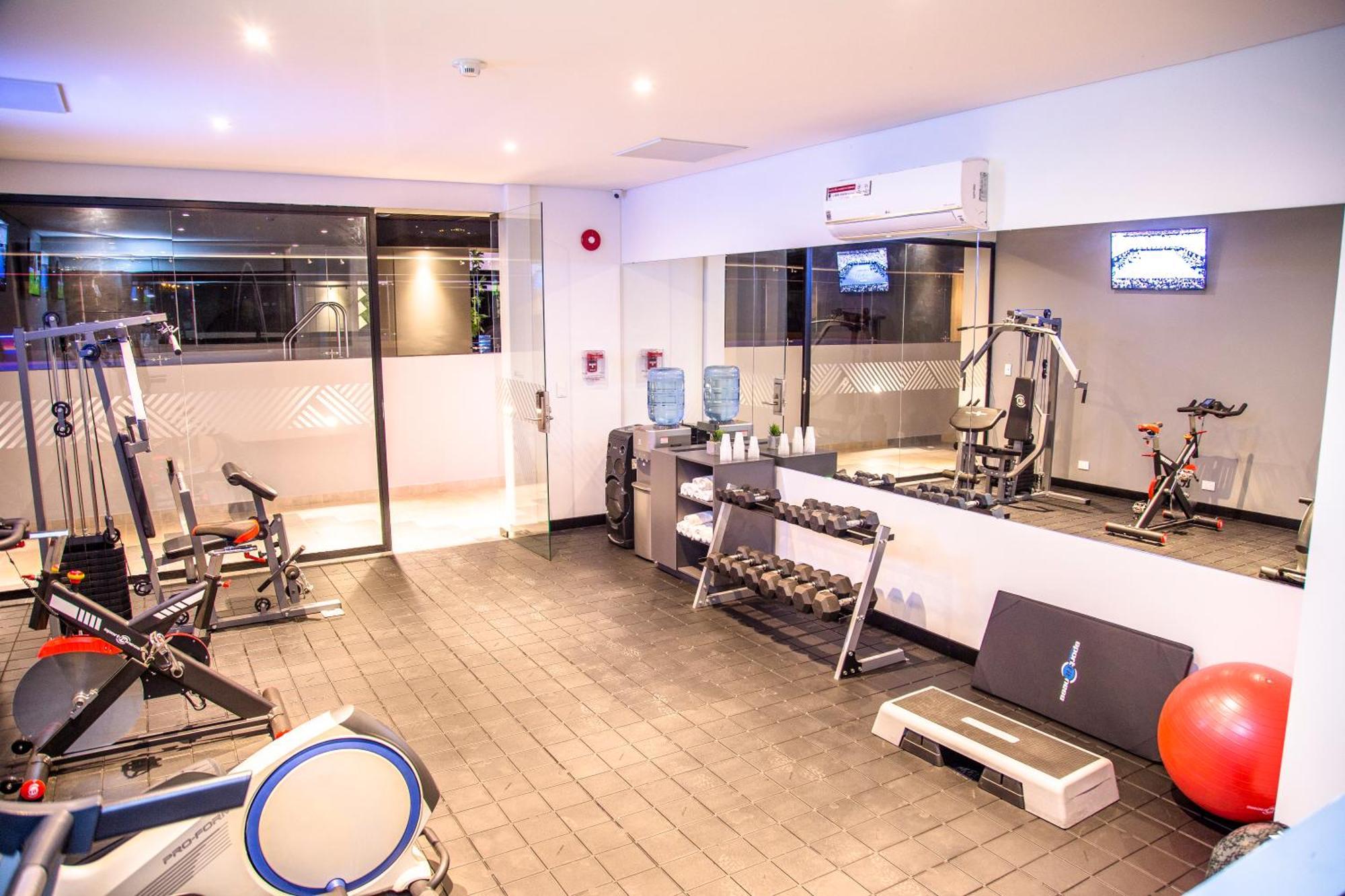Hotel Pance 122 Wellness Spa Кали Екстериор снимка