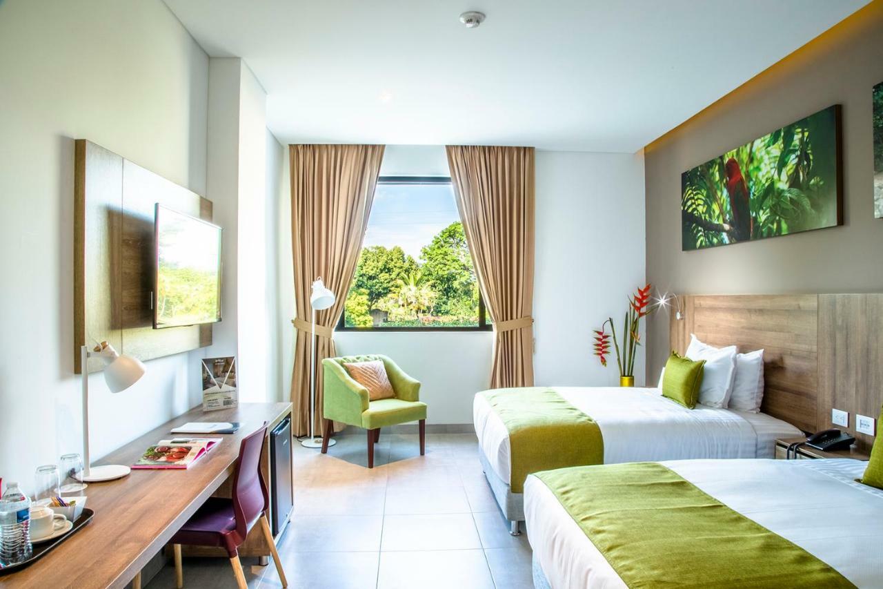 Hotel Pance 122 Wellness Spa Кали Екстериор снимка